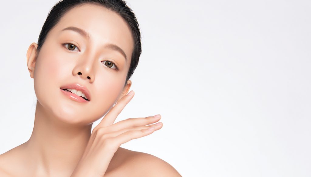 Teosyal / Juvederm / Restylane 透明質酸 4 beautiful asian woman with fresh healthy skin